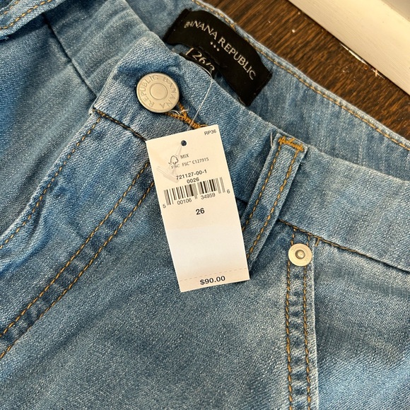 NWT Banana Republic Factory Mid Rise Cargo Jeans Size 26 (2) - Picture 3 of 5